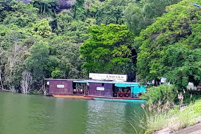 Một góc Khu du lịch Hồ Soài So của vợ chồng ông Men Pholly.
