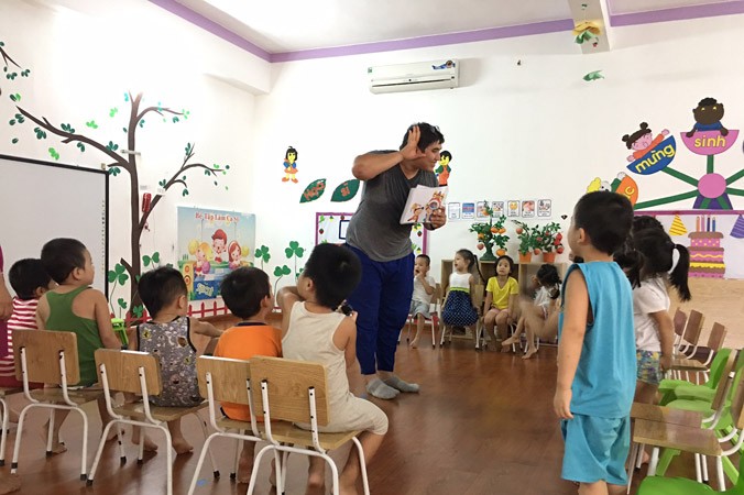 Một lớp dạy ngoại ngữ bậc mầm non tại Hà Nội. Ảnh: N.H.