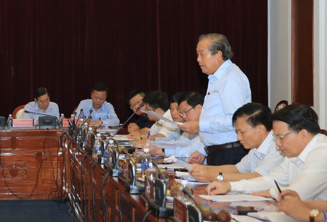 Phó Thủ tướng Thường trực Chính phủ Trương Hòa Bình phát biểu tại buổi làm việc.