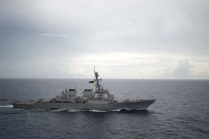 Tàu khu trục Mỹ USS Decatur ở Biển Đông. Ảnh: USNI.