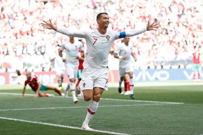 Bồ Đào Nha 1-0 Morocco: Không thể cản phá Ronaldo