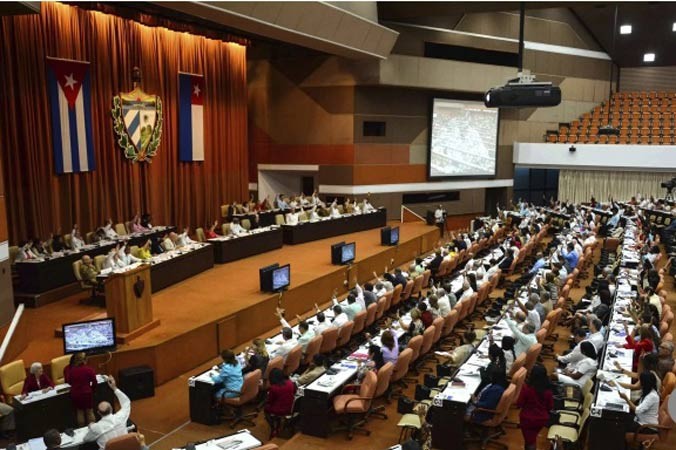 Quốc hội Cuba bàn về dự thảo hiến pháp ngày 21/7. Ảnh: AP.