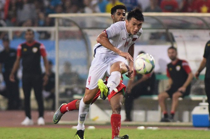 Cú vẩy má ngoài chân trái ghi bàn tuyệt đẹp mang về chiến thắng 1-0 cho ÐT U23 Việt Nam của Ðoàn Văn Hậu. Ảnh: NHƯ Ý.