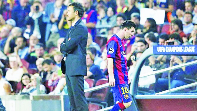 Mâu thuẫn giữa Luis Enrique và Messi đang lên tới đỉnh điểm.