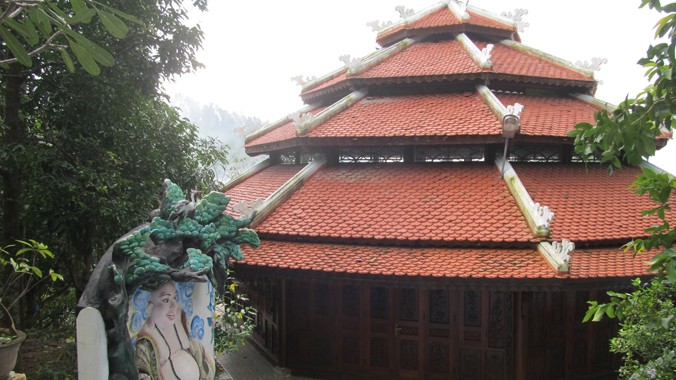 Một ngôi nhà trong biệt phủ rộng lớn của ông Ngô Văn Quang. Ảnh: Nam Cường