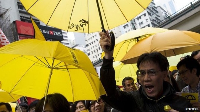 Hàng nghìn người Hong Kong lại biểu tình 