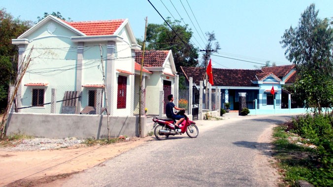 Đường làng ở thôn Liễu Thạnh, xã Bình Nguyên, huyện Thăng Bình