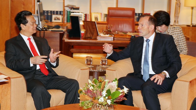 Thủ tướng Nguyễn Tấn Dũng hội đàm với Thủ tướng Úc Tony Abbott ngày 18/3 tại Canberra. Ảnh: TTXVN