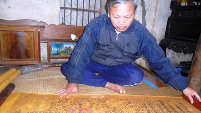 Các sắc phong đang được lưu giữ ở các nhà dân ở xã Yên Giang, huyện Yên Định (Thanh Hóa)