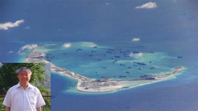 Hình ảnh chụp từ máy bay trinh thám P-8A Poseidon cho thấy Trung Quốc đang tiến hành nạo vét tại Bãi Đá Vành Khăn, biển Đông, ngày 21/5/2015 (ảnh lớn); Học giả Lý Lệnh Hoa (ảnh nhỏ)
