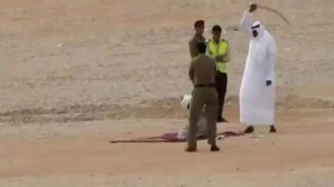 Một tử tù bị chặt đầu ở Ảrập Xêút. Ảnh: PressTV