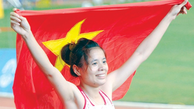 Nguyễn Thị Huyền đã trở thành VĐV điền kinh Việt Nam đầu tiên đoạt vé dự Olympic 2016. Ảnh: Anh Tuấn