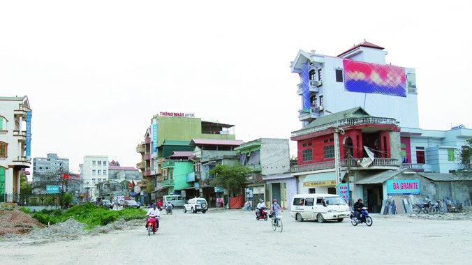 Một góc đường phố Trần Phú, thị xã Từ Sơn tỉnh Bắc Ninh đang nằm trong quy hoạch. Ảnh: Như Ý