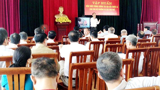 Phường Cao Xanh tổ chức tập huấn về phòng chống tác hại của thuốc lá cho cán bộ phường, khu dân cư trên địa bàn