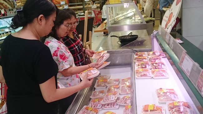 Giật mình gà Mỹ 20.000 đồng/kg tại siêu thị Việt