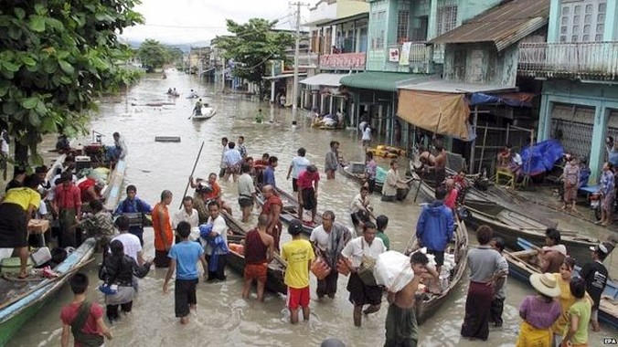 Ngập lụt ở Myanmar. Ảnh: EPA