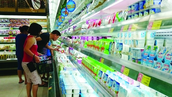 Các sản phẩm sữa Việt Nam phù hợp với tiêu chuẩn và quy chuẩn quốc tế. Ảnh: Ngọc Châu