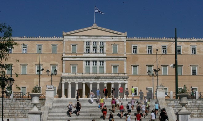 Hy Lạp bước vào giai đoạn chông gai mới