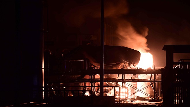 Nhà máy hóa chất ở Sơn Đông cháy nổ tối 22/3. Ảnh: Xinhua