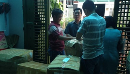 Lực lượng chức năng kiểm tra một trong những cơ sở của công ty Bảo Khanh.
