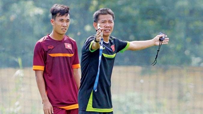 HLV Hoàng Anh Tuấn và học trò đã thi đấu xuất sắc tại vòng loại U19 châu Á. Ảnh: VSI
