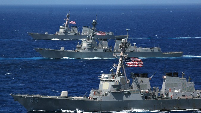 Mỹ được cho là chuẩn bị điều chiến hạm tiến sát các đảo nhân tạo Trung Quốc xây dựng trái phép ở biển Đông. Ảnh: Getty Images