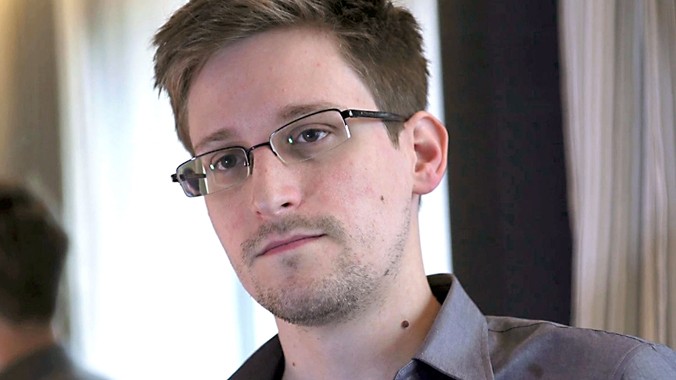 Edward Snowden mong sớm được về Mỹ, dù có phải ngồi tù.