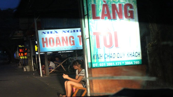 Có ý kiến có nên quy hoạch mại dâm thành khu thay vì cấm hẳn (ảnh chụp tại khu 2 Đồ Sơn - Hải Phòng) Ảnh: Thanh Bình