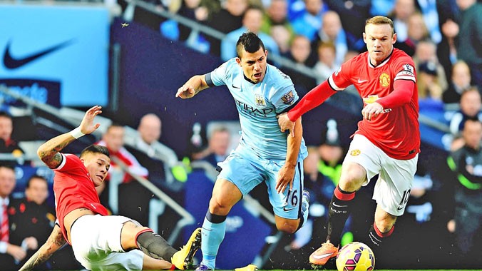 Derby Manchester luôn diễn ra rất hấp dẫn và kịch tính.