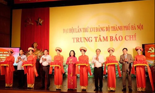 Trung tâm báo chí phục vụ Đại hội lần thứ XVI Đảng bộ Hà Nội đã được khai trương vào hôm qua (30/10) tại cung Văn hóa Lao động Hữu nghị Việt Xô. Ảnh: Trần Hoàng