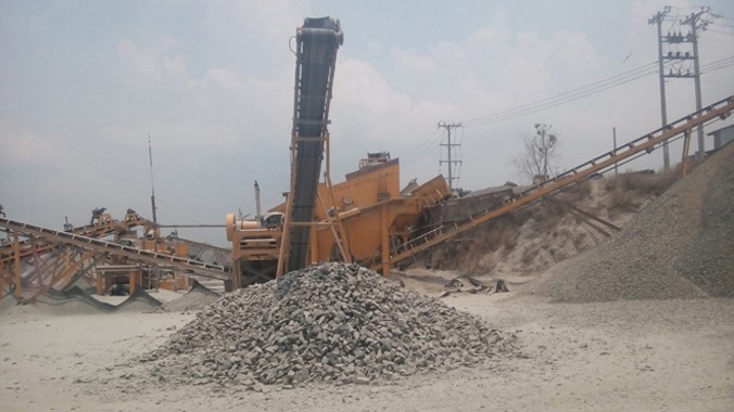 Những cơ sở sản xuất đá xây dựng, chăn nuôi heo gây ô nhiễm môi trường ở khu dân cư TP Biên Hòa nằm trong danh sách phải di dời.