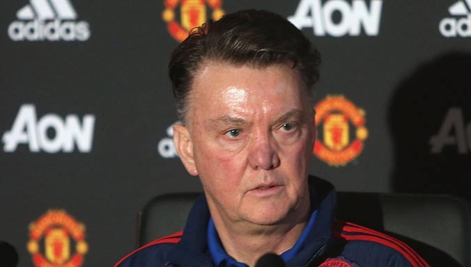 HLV Van Gaal đang chịu rất nhiều sức ép trước cả thành tích bết bát của M.U lẫn từ giới truyền thông xứ sương mù. Ảnh: GETTY IMAGES