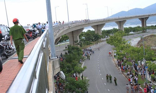 Cầu Thuận Phước.