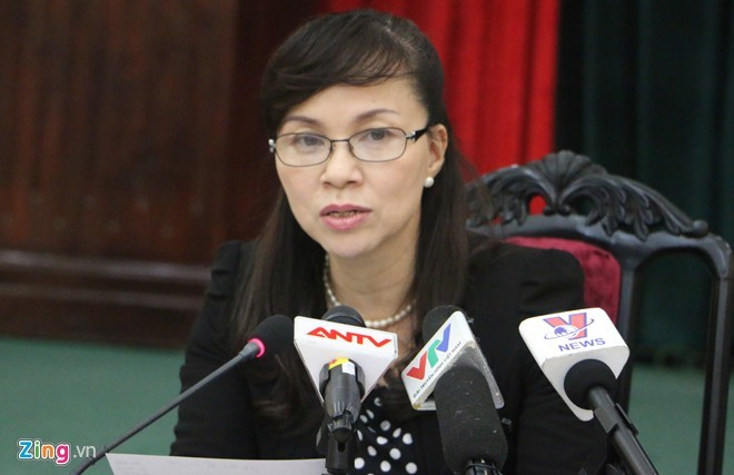 Bà Nguyễn Thị Kim Phụng - Quyền vụ trưởng Giáo dục Đại học, Bộ GD&ĐT cung cấp thông tin chiều 28/12. Ảnh: Zing 