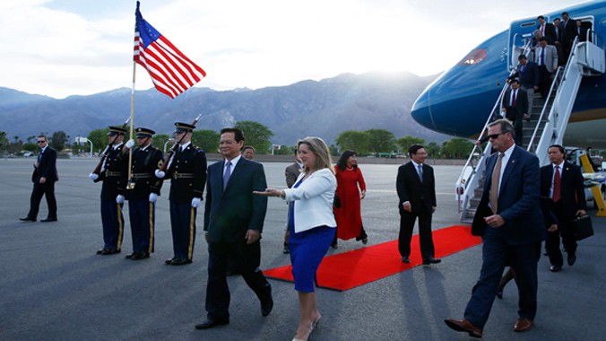 Quang cảnh lễ đón Thủ tướng Nguyễn Tấn Dũng tại sân bay Palm Springs. Ảnh: TTXVN