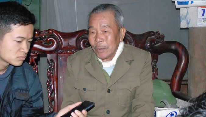 Cụ Nguyễn Xuân Quảng (bố ông Triển) kể lại sự việc với phóng viên Tiền Phong.