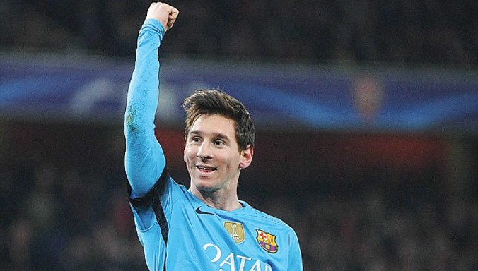 Messi tiếp tục khiến các cầu thủ Arsenal ôm hận với cú đúp vào lưới thủ thành Petr Cech. Ảnh: GETTY IMAGES