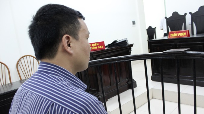 Anh Hoàng Tiến Dũng trong phiên xử hồi năm 2013. Ảnh: BT