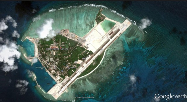 Trung Quốc đã xây dựng các công trình phi pháp trên đảo Phú Lâm, thuộc quần đảo Hoàng Sa của Việt Nam. (Ảnh: Google Earth)