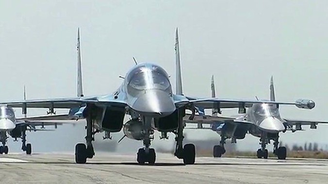 Nhóm máy bay chiến đấu đầu tiên của Nga rời Syria. Ảnh: BBC