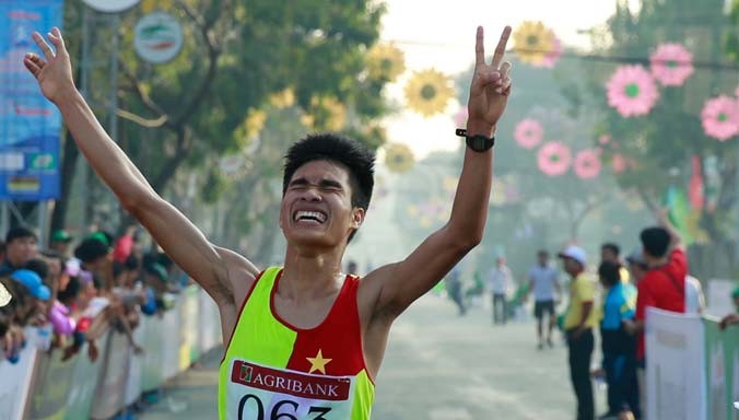 VĐV Lê Trung Đức của Thanh Hoá về nhất nội dung nam trẻ 7,5km.