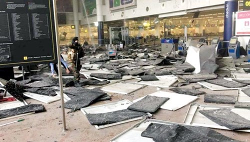 Hiện trường vụ đánh bom ở sân bay Brussels