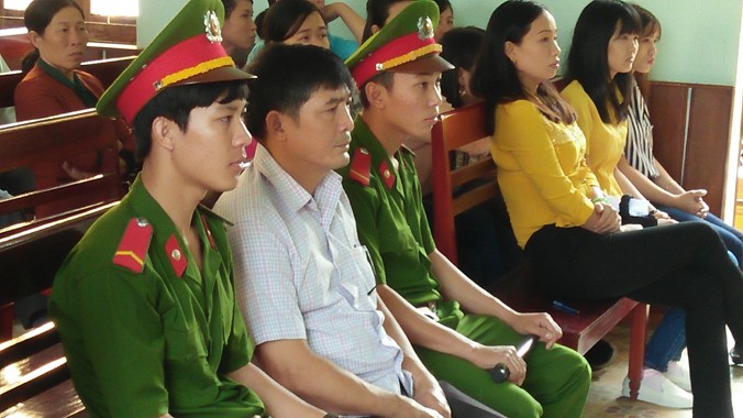 Bị cáo Trần Quang Hùng tại phiên tòa.