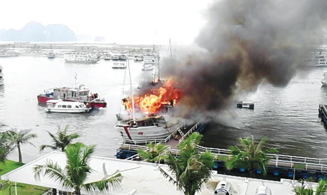 Cháy lớn trên du thuyền Aphrodite QN-6299.