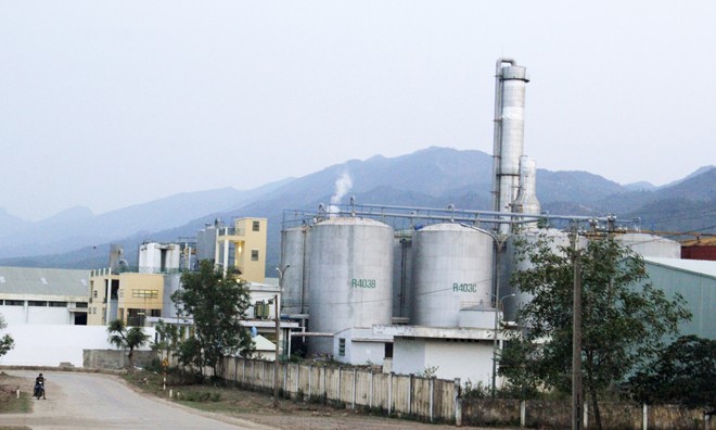 Mặc dù nhà máy xăng sinh học đi vào sản xuất lại, nhưng hàng trăm lao động và người dân huyện Đại Lộc vẫn bất an. Ảnh: Thanh Trần