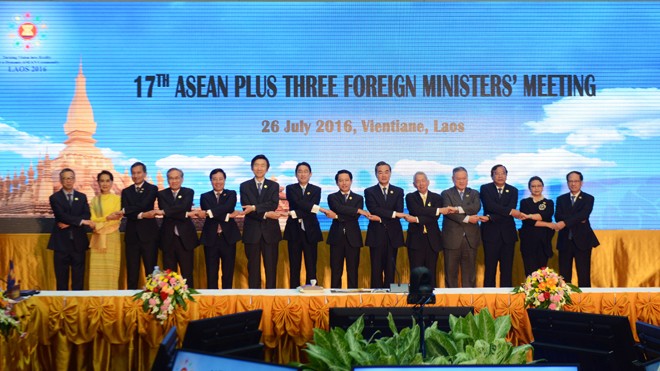 Các đại biểu tham dự Hội nghị Bộ trưởng Ngoại giao ASEAN+3 lần thứ 17 tại Vientiane. Nguồn: TTXVN