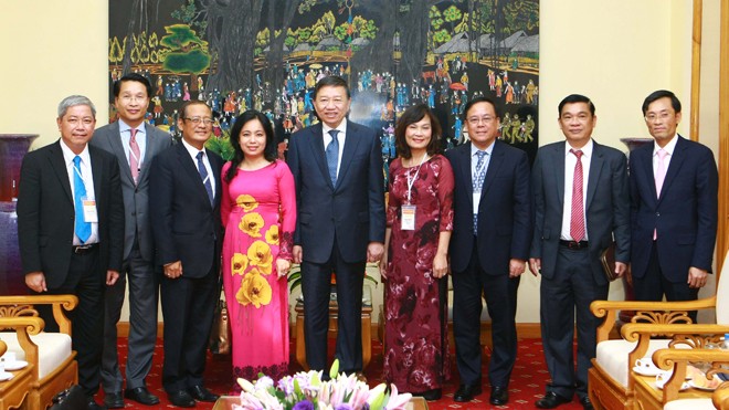 Chiều 26/8, Thượng tướng Tô Lâm, Ủy viên Bộ Chính trị, Bộ trưởng Bộ Công an gặp mặt các đại sứ, trưởng cơ quan đại diện Việt Nam ở nước ngoài về dự Hội nghị Ngoại giao lần thứ 29. Ảnh: TTXVN