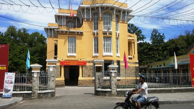 Bảo tàng Văn hóa Huế trên đường Lê Lợi, Huế.
