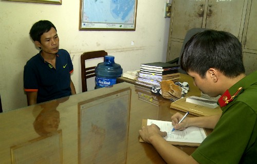 Phạm Văn Tuân tại cơ quan điều tra. Ảnh: Báo Thái Nguyên