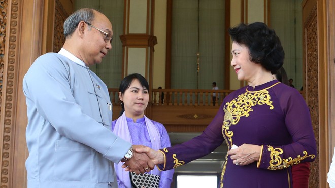 Chủ tịch Quốc hội Nguyễn Thị Kim Ngân và Chủ tịch Thượng viện Myanmar Mahn Win Khaing Than. Ảnh: TTXVN